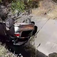 Un adolescente perdió el control del automóvil que conducía y cayó a un zanjón en Zapala