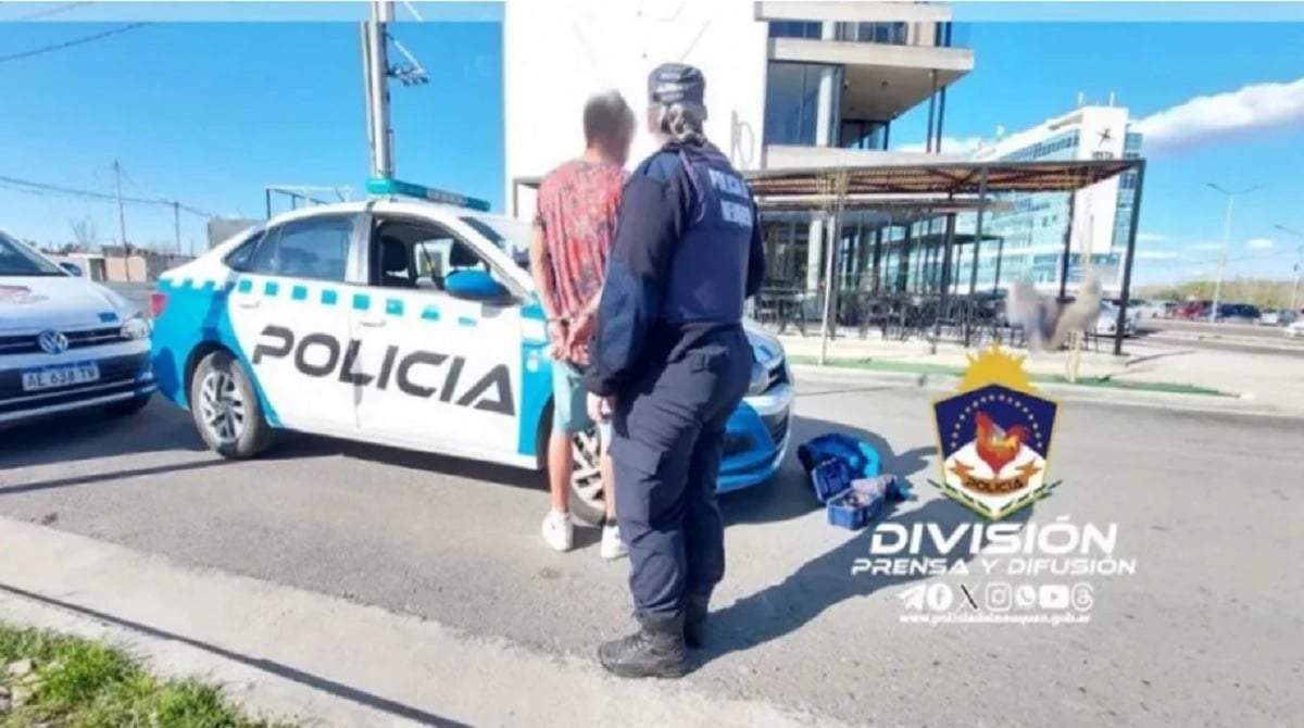 El hecho ocurrió en el Paseo de la Costa, Isla 132, en diciembre de2023. Fuente (Policía de Neuquén)
