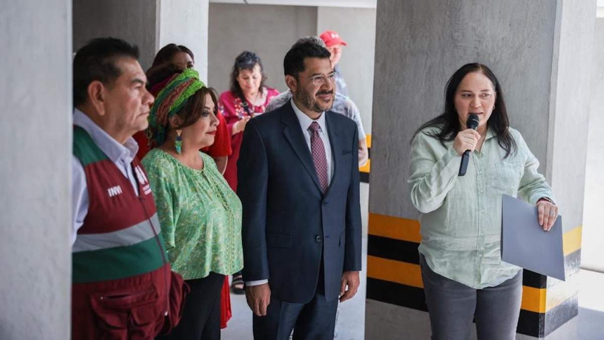 El jefe de Gobierno durante la entrega de viviendas a afectados por los sismos de 2017