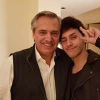 Hijo del presidente de Argentina recibe identificación como persona no binaria