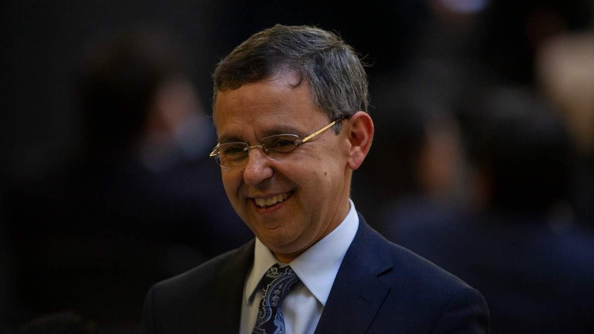 Yáñez. Reacomodo