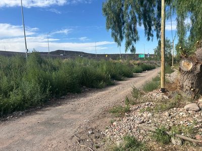 Vecinos denuncian obras inconclusas en la ruta 82 y favoritismo político