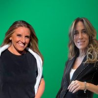 Sandra Borghi y Paula Bernini sacan a relucir los ponchos más chic del invierno