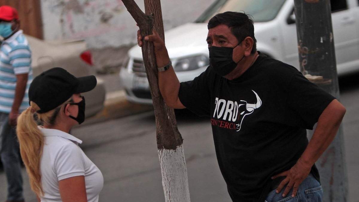 Félix Salgado Macedonio hizo acto de presencia en el monumento a la banderas