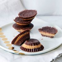 Bocaditos fit de chocolate, avena y miel: mirá lo rendidores que son para el antojo dulce y bajos en calorías