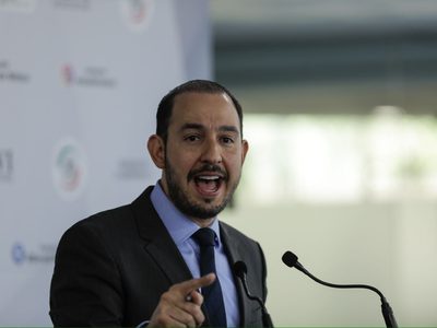 Marko Cortés exige a Felipe Calderón que explique si sabía de los nexos de García Luna con el narco