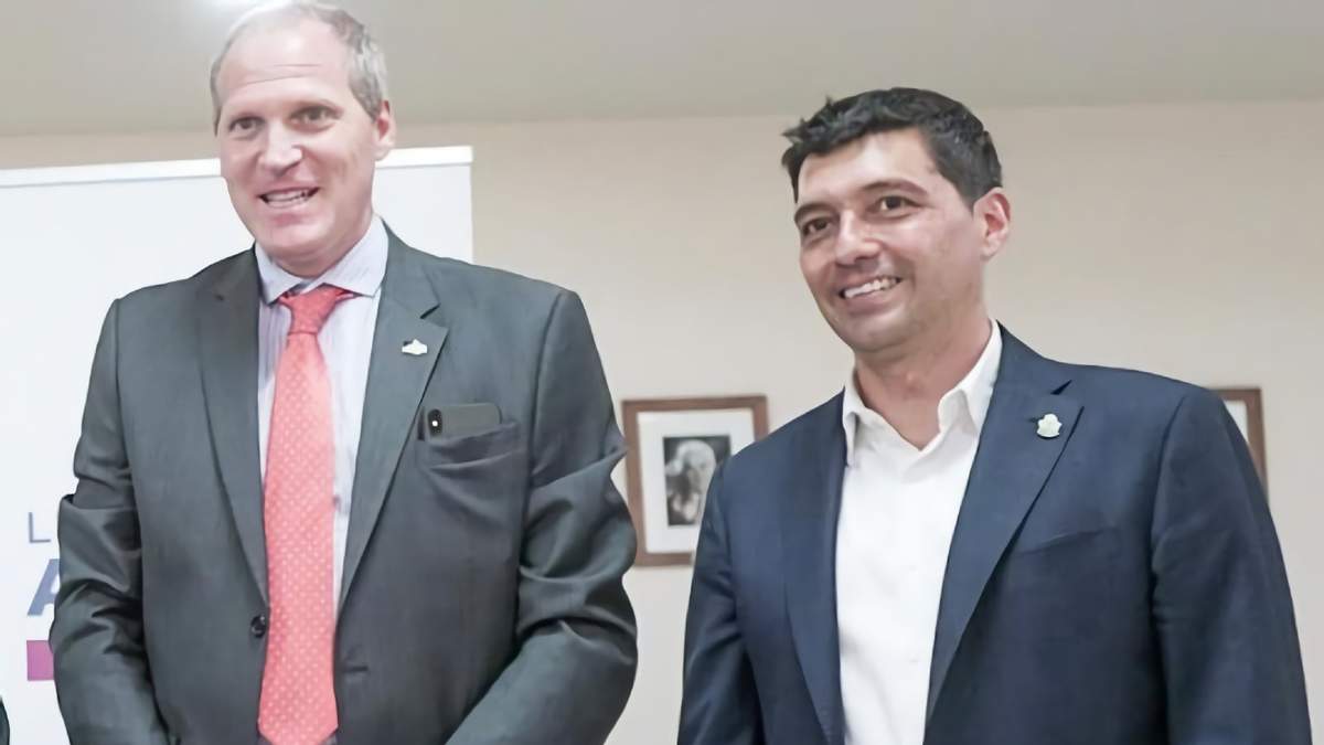 Marcos Koopmann junto a Alejandro Palmieri. Fuente: (Twitter)