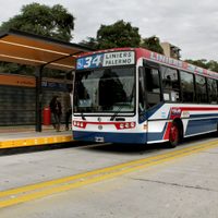 ¿Quién lo paga? Propusieron transporte gratuito en la Ciudad para personal esencial