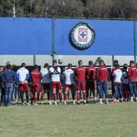 Juan Reynoso dirige su primera práctica como entrenador de Cruz Azul