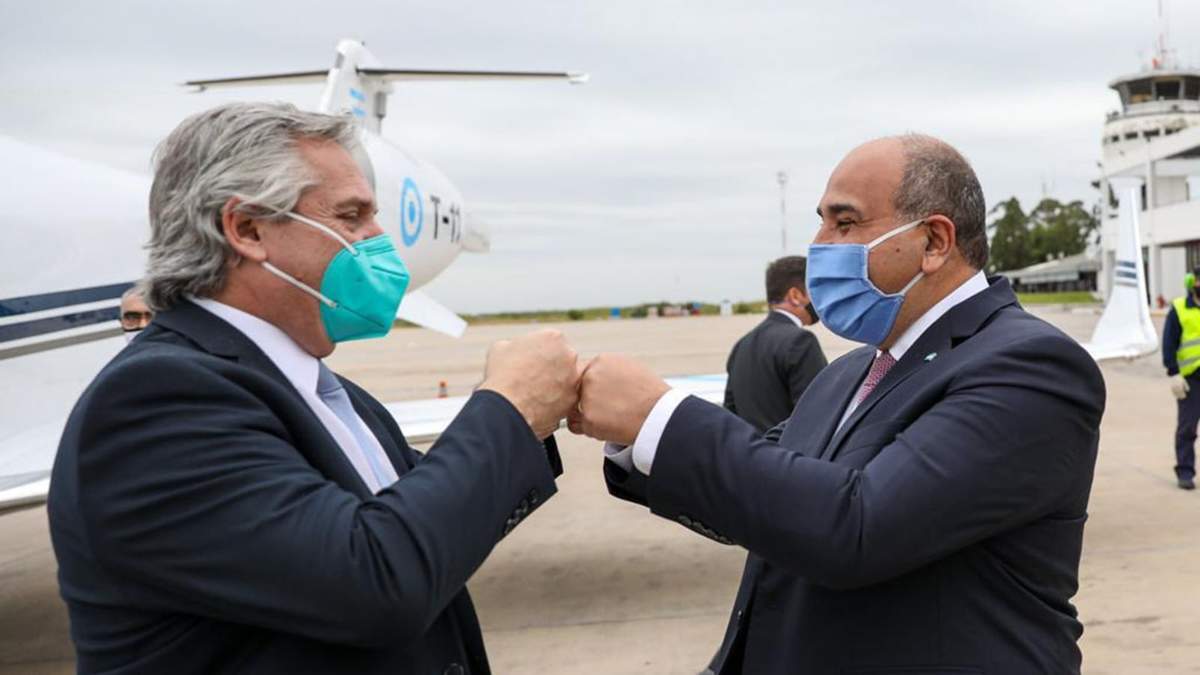 Alberto Fernández junto a Juan Manzur. Fuente: (Twitter)