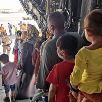España evacúa segundo vuelo con 110 afganos que colaboraban con la embajada