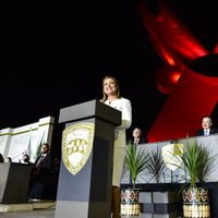 María Eugenia Campos rinde protesta como gobernadora de Chihuahua