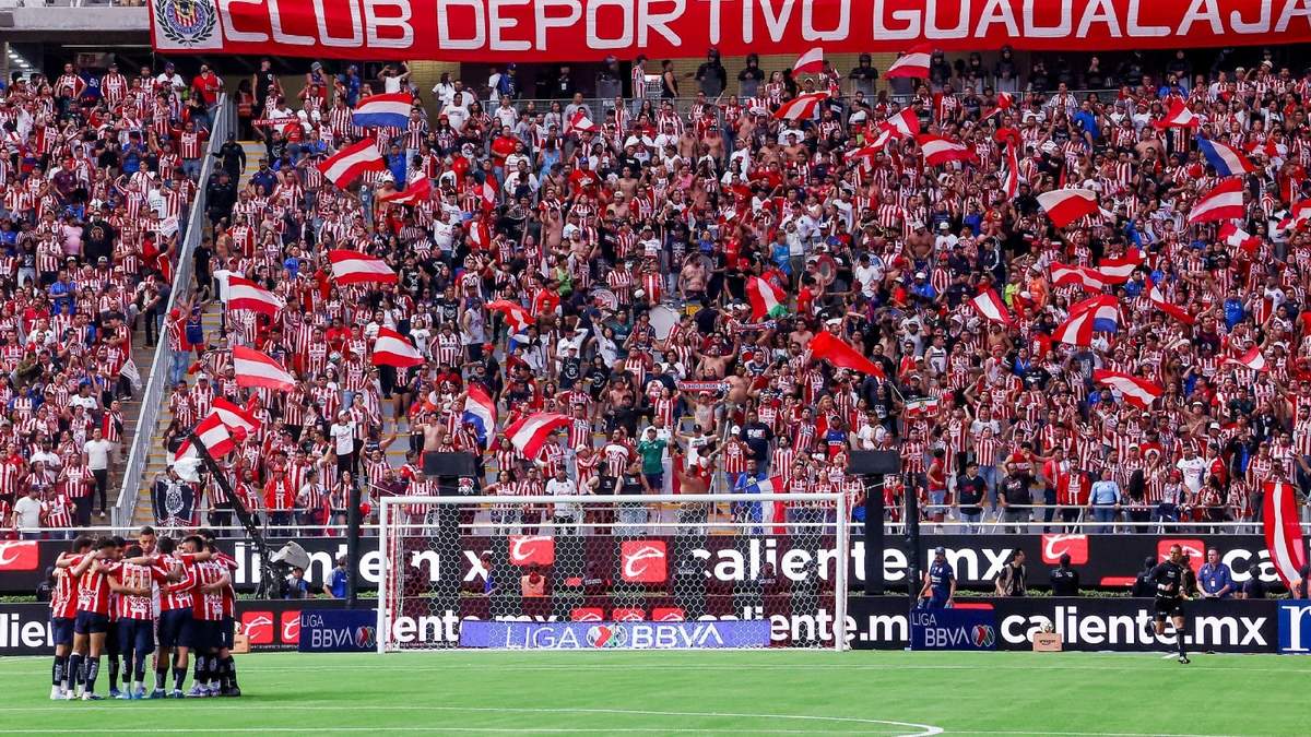Chivas empata 3-3 en global con Tigres, pero avanza a semifinales por mejor posición en tabla general