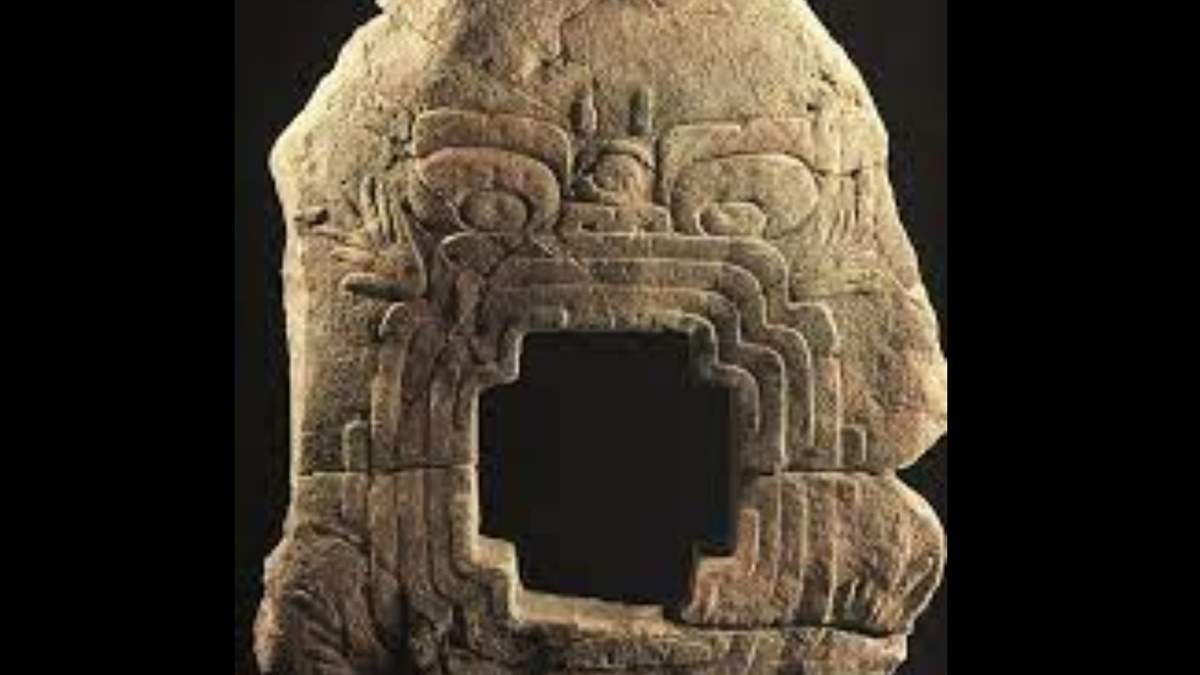 El Monumento 9 de Chalcatzingo