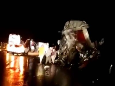 Un tráiler impacta a un autobús de pasajeros en la autopista Guadalajara-Tepic; hay seis muertos