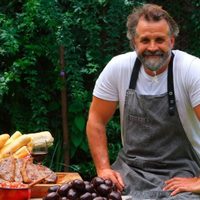 Christian Petersen cocina para un hogar y una Fundación