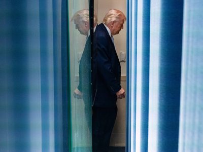 De una amenaza de aniquilación a la tregua: Trump siembra una confusión que “daña su credibilidad”