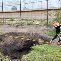 Surgen dos socavones, ahora en una zona rural de Celaya