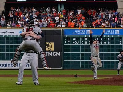 Con blanqueada de 7-0, Bravos conquista la Serie Mundial