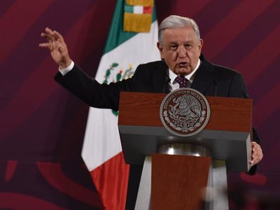 Maestros que impidieron llegar al CRIT de Tlapa están vinculados a Héctor Astudillo: AMLO