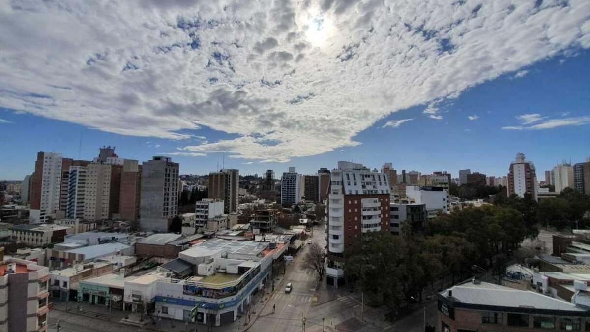 Cielo cubierto en Neuquén. Fuente: (Facebook)