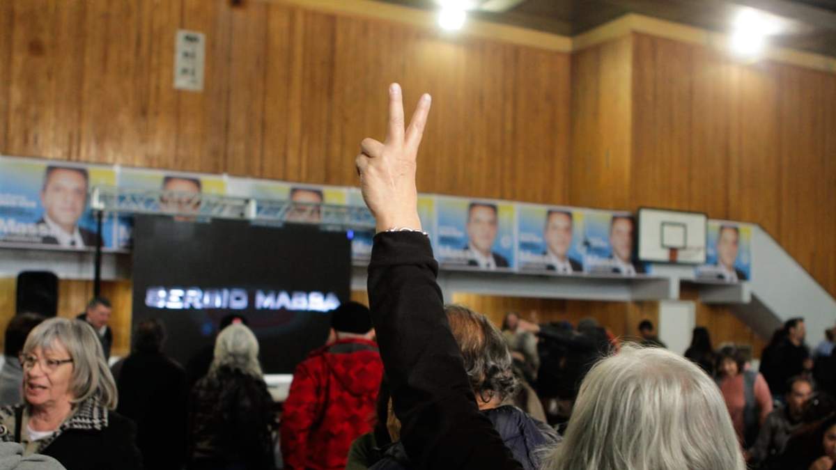 El encuentro peronista se realizó en el SUM de la EPET 8. Fuente: (Emiliano Ortiz)