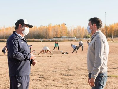 Deporte e inclusión en Neuquén: Koopmann visitó al equipo de "Rugby Más"
