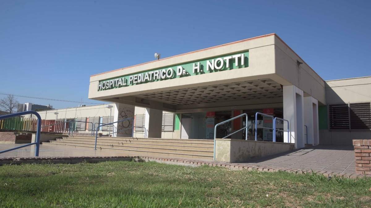 Hizo marcha atrás y atropelló a su hijo de 2 años en Lavalle