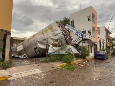 Explosión e incendio en fábrica de José Cuervo en Tequila; al menos cinco muertos (Video).