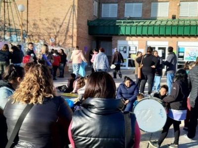 El hospital de Cutral Co y Plaza Huincul comenzó la semana con un paro por falta de médicos especializados y sobrecarga laboral