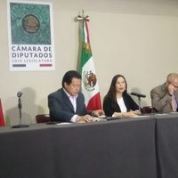 Diputados posponen discusión del presupuesto por bloqueo de campesinos