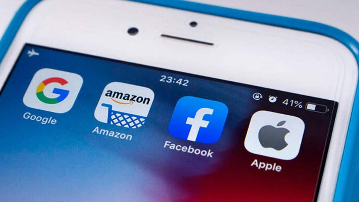 Facebook y Amazon. Fuente: (Twitter)