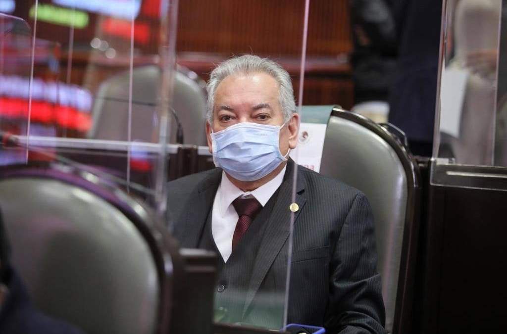 El diputado federal de Morena Edelmiro Santos Díaz