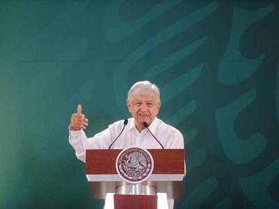 El sargazo será atendido como problema de Estado no como negocio: AMLO