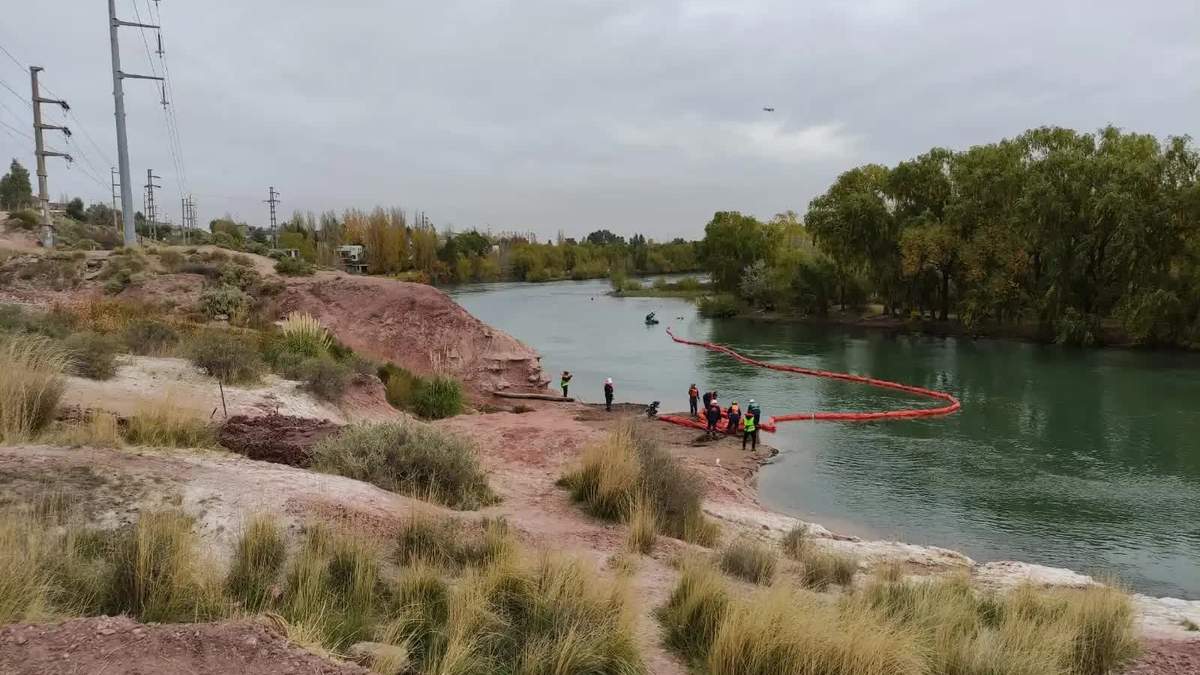 El río Neuquén. Fuente: (Twitter)