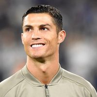 ¡ESCÁNDALO! Cristiano Ronaldo vive la cuarentena en familia ¡como unas verdaderas vacaciones!