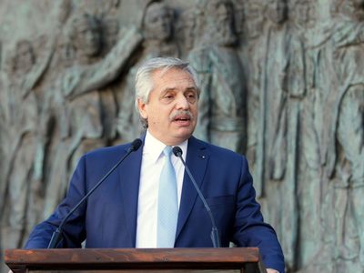 Fernández participó de un homenaje a víctimas de la dictadura y pidió que “haya una Justicia mejor”