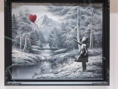 "Niña con globo": Obra de Bansky se vende por 17.9 millones de dólares