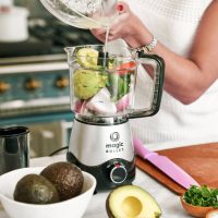 Solo necesitás una cosa de tu cocina: así podés afilar las cuchillas de la licuadora o procesador de alimentos