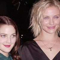 ¡Son dos ángeles! Drew Barrymore y Cameron Díaz en una imagen a puro festejo