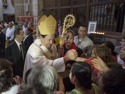 Activistas reclaman a Norberto Rivera por sacerdotes pederastas (Video)