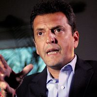 Massa: "Hay funcionarios del gobierno anterior que se quedan como 'okupas'"
