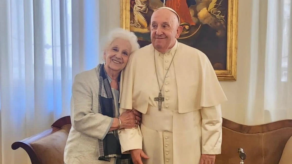 Estela de Carloto y el papa Francisco. Fuente: (Instagram)