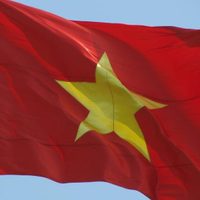 Vietnam: condenan a 5 años de prisión a joven por "difamar" al gobierno vía Facebook