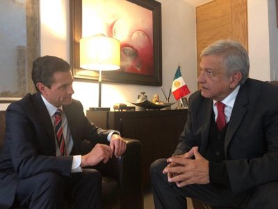 Peña Nieto revela que se exilió para “dar espacio de respeto” a AMLO