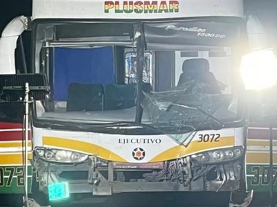 Tres heridos: chocaron tres micros con hinchas de Estudiantes de La Plata