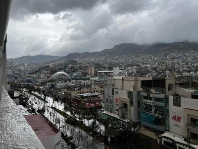 Gobierno de la CDMX envía contingente humanitario a Acapulco