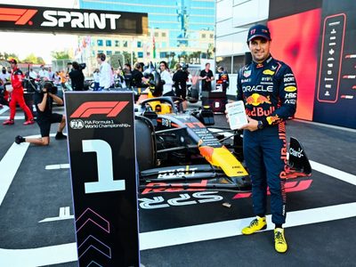 “Checo” Pérez gana la carrera sprint del Gran Premio de Azerbaiyán