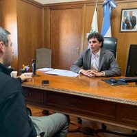 "La idea es que un privado opere el tren de cercanía"