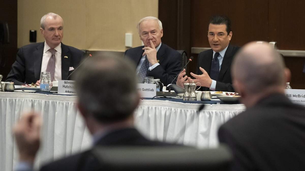 Asa Hutchinson, gobernador de Arkansas, la Casa Blanca